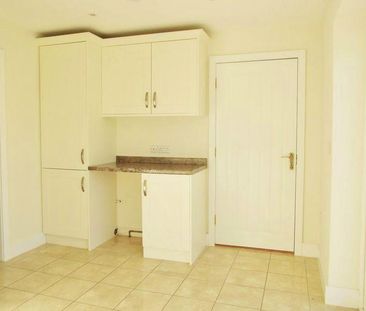 4 bedroom detached house to rent - Photo 5