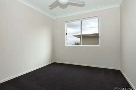 Large Duplex with Yard! - Photo 4