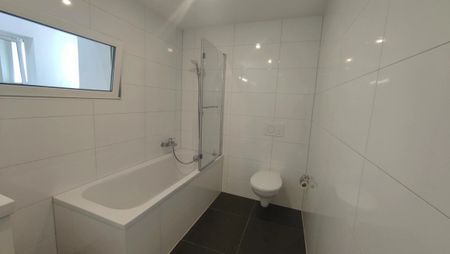 Appartement de 4.5 pièces entièrement refait à neuf au 3ème étage - Photo 4