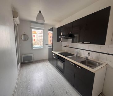 Location Appartement 3 pièces 64m² - Photo 3