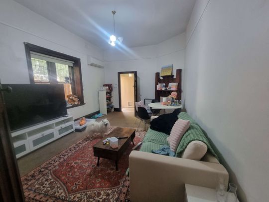 St Kilda East - Photo 1