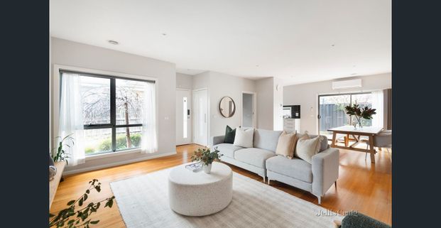 Spacious, Stylish and Wonderfully Low-Maintenance - Photo 1