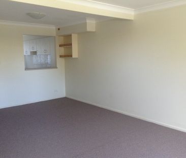 Modern Living - Close to everything! - Photo 6