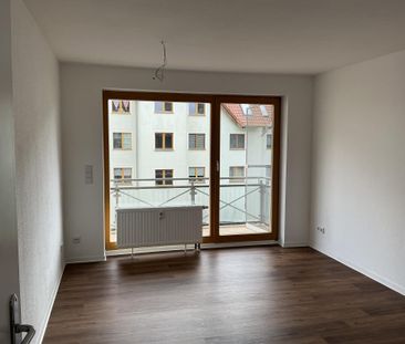 renovierte 3-Zimmer-Wohnung in Magdeburg / Buckau *frei ab sofort* - Photo 1