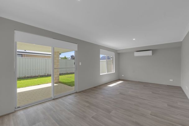 Four Bedroom Home in Hilbert - Photo 1