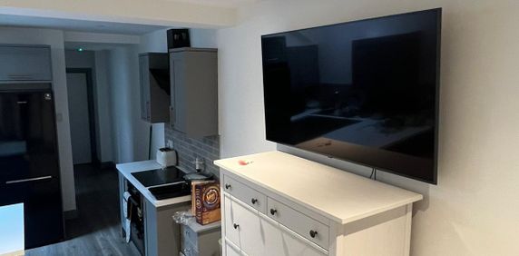 121 Dawlish Road All Bills Included - Photo 2