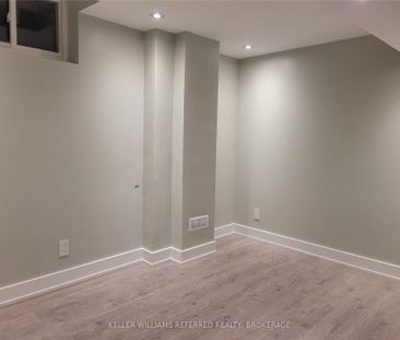 For Lease - 920 Stonehaven Avenue, Newmarket, Ontario - Photo 6