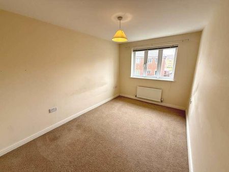 Folkestone Drive, Corby, NN18 - Photo 3