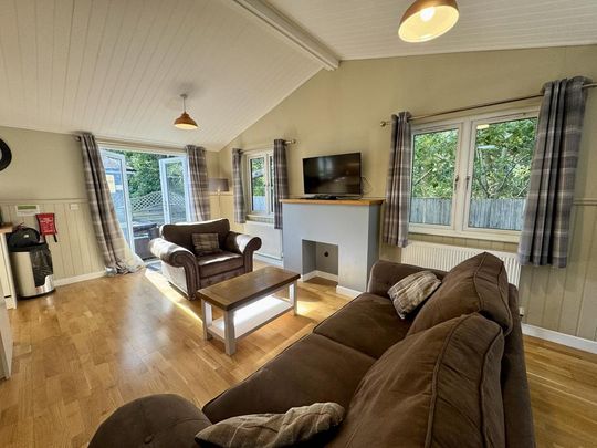 2 bedroom lodge to rent - Photo 1