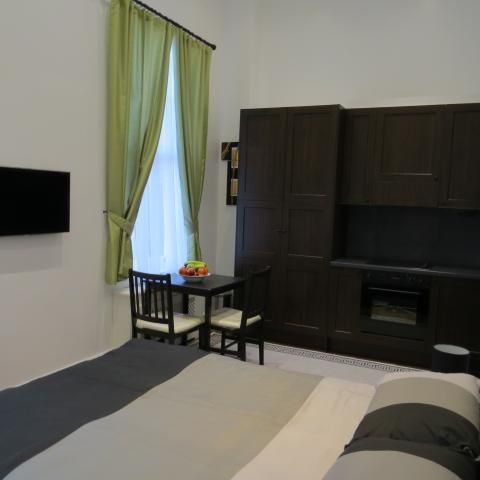 Flat 224 Fulham Palace Road, Fulham W6 9HH - Photo 1