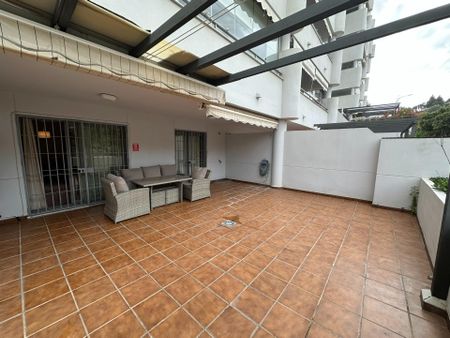 Apartamento planta baja en alquiler en Castillo de Sohail, Fuengirola - Photo 5