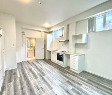Unit 5, 78 Rosebank Road, Avondale, Auckland - Photo 2
