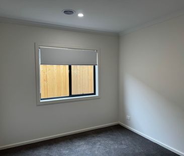 Spacious Home in Harpley Estate - Photo 5