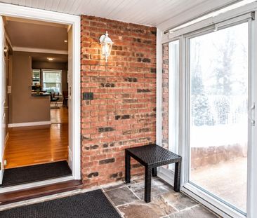 For Lease - 23 Woodsview Avenue, Grimsby, Ontario - Photo 2