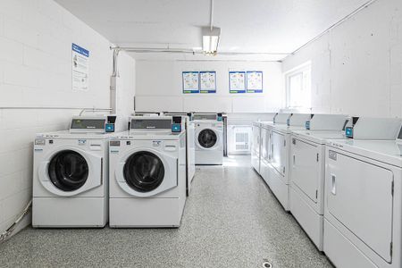 Benny Crescent Apartments - Photo 5