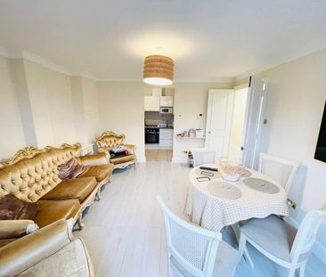 1beds Apartment - Photo 1