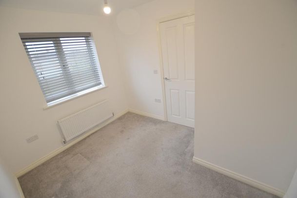 4 bedroom townhouse to rent - Photo 1