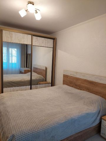Apartament cu 3 camere in zona Spitalului Judetean - Fotografie 2