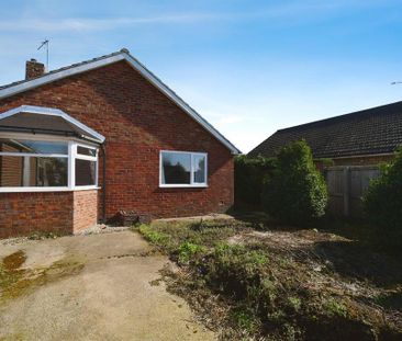 3 bedroom detached bungalow to rent - Photo 3