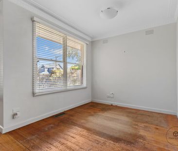 Short-Term Lease Available | Walk to Forest Hill Chase - Photo 5