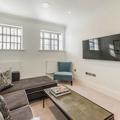 TWO BEDROOM APARTMENT | TO LET | RAINVILLE ROAD | FULHAM | W6 - Photo 1