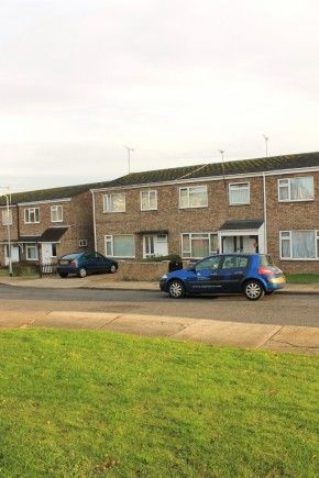 4 Bed - Holborough Close, Greenstead - Photo 4