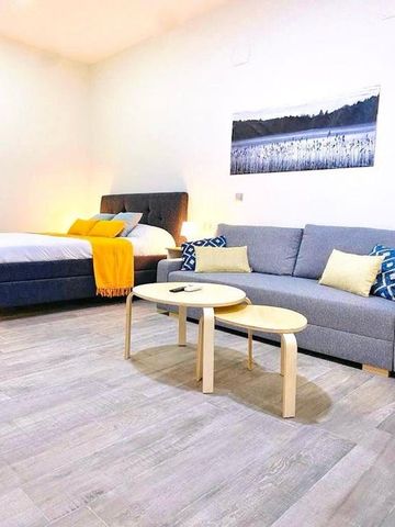 Calle Perdiguera, Málaga, Andalusia 29003 - Photo 5