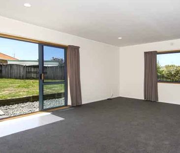 Warm family home - Photo 2