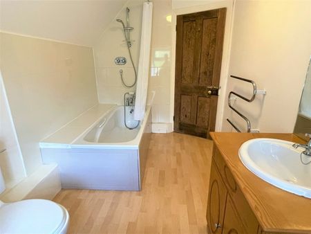 Lowton, Taunton, Somerset - Photo 3