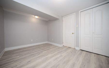 For Lease - 53 Newbury Drive Unit# Basement, Newmarket, Ontario - Photo 5