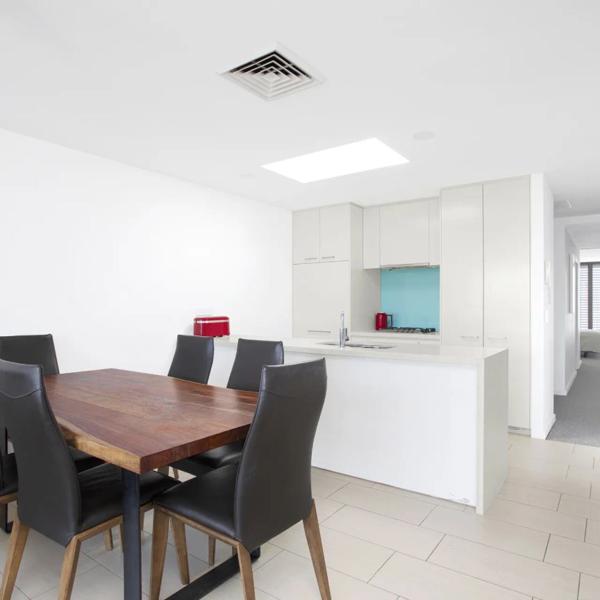 316/180 Marine parade , - Photo 1