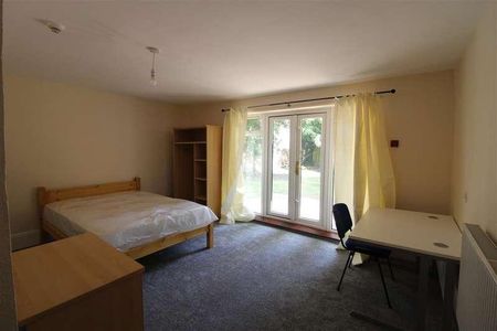 Archers Road, All Bills Included **** Student Property July****, Southampton, SO15 - Photo 4