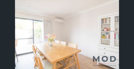 COSY CANNINGTON TOWNHOUSE - Photo 3