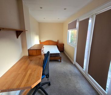 5 bed house to rent in Bluebell Crescent, Norwich, Norwich - Photo 2