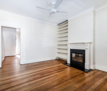Classic Victorian terrace in parkside setting - Photo 2