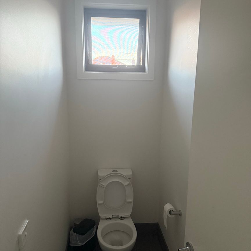 West Footscray - Photo 1