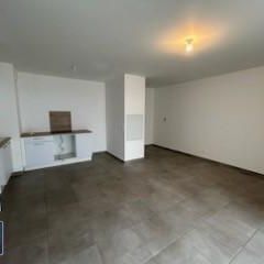 Location Appartement 3 pièces 67m² MIRAMAS 13140 - Photo 1