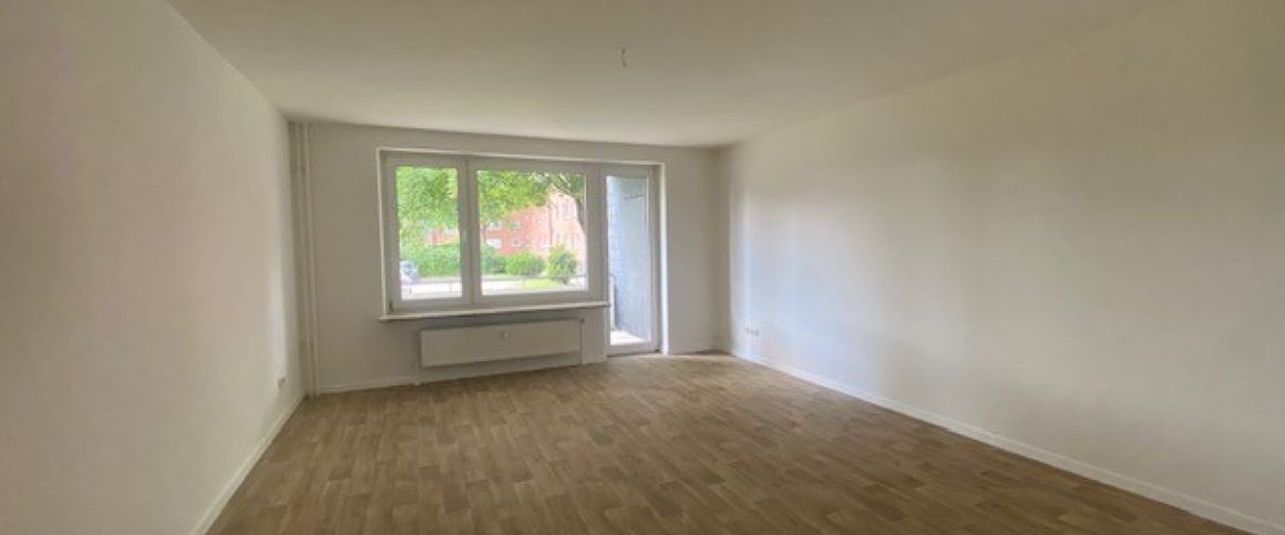 HERBST-ANGEBOT: MIETFREIE ZEIT IN BRUNSBÜTTEL Renovierte 2-Zimmer-Wohnung + Balkon OTTO STÖBEN GmbH - Photo 1