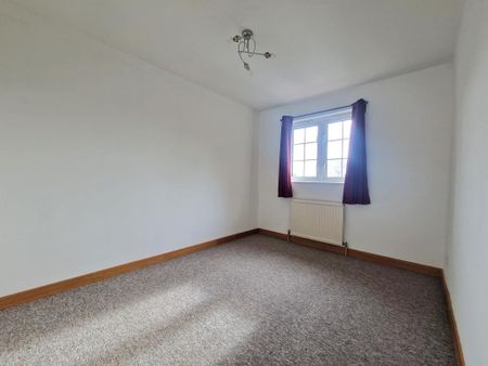 4 bedroom terraced house to rent - Photo 4
