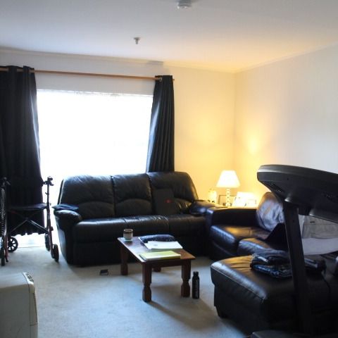 4 Bedrooms house in Somerville Area - Photo 1