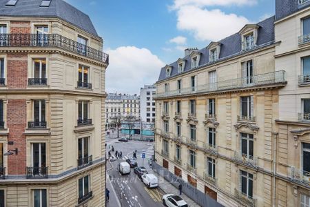 Location appartement, Paris 8ème (75008), 4 pièces, 127 m², ref 85521111 - Photo 2