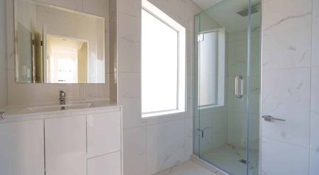 Brand New Spacious 3 bed 2 bathrooms for rent - Photo 5