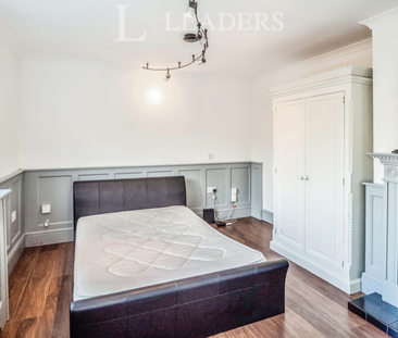 5 bedroom semi-detached house to rent - Photo 2