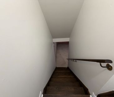 For Lease - 3041 Hibiscus Gardens, Oakville, Ontario - Photo 1