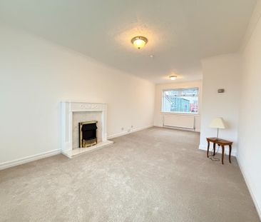 Muirlees Crescent, Glasgow, Milngavie, G62 7JA - Photo 2