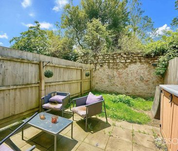 2 bedroom terraced house to rent - Photo 6