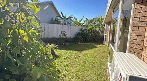 Seeking space, comfort, and convenience. - Photo 1