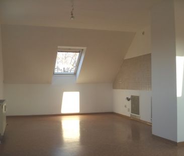 Großzügige 3-Zimmer-Dachgeschoß-Wohnung in Nittenau-Bergham! - Foto 6