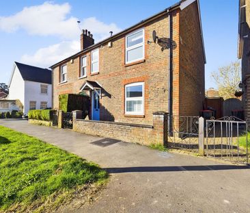 Albany Road, West Green - Photo 2