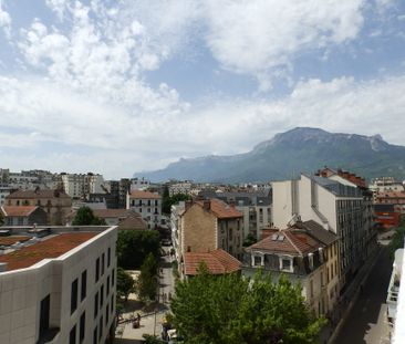 Location Appartement 2 pièces 46m² GRENOBLE 38000 - Photo 4